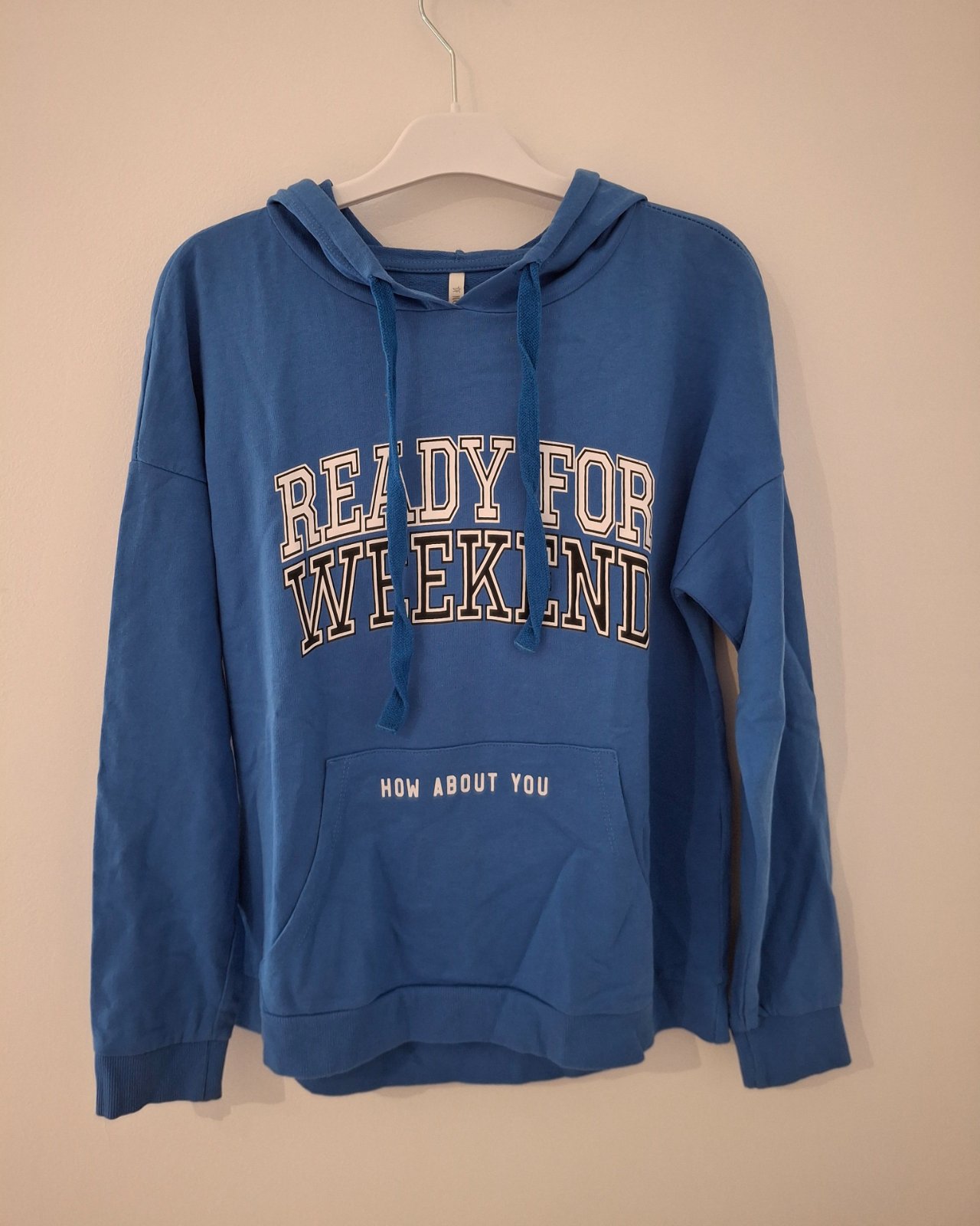 Sweatshirt bleu Defacto