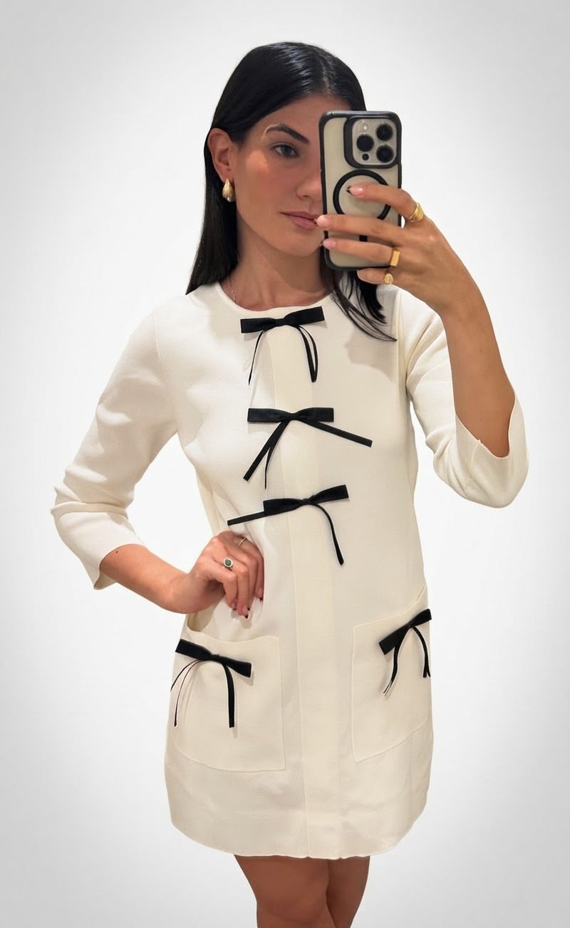 Robe Zara blanche à nœuds noirs