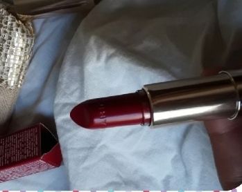rouge à lèvre Clarins deep red 754 tt neuf jamais utilisé 
