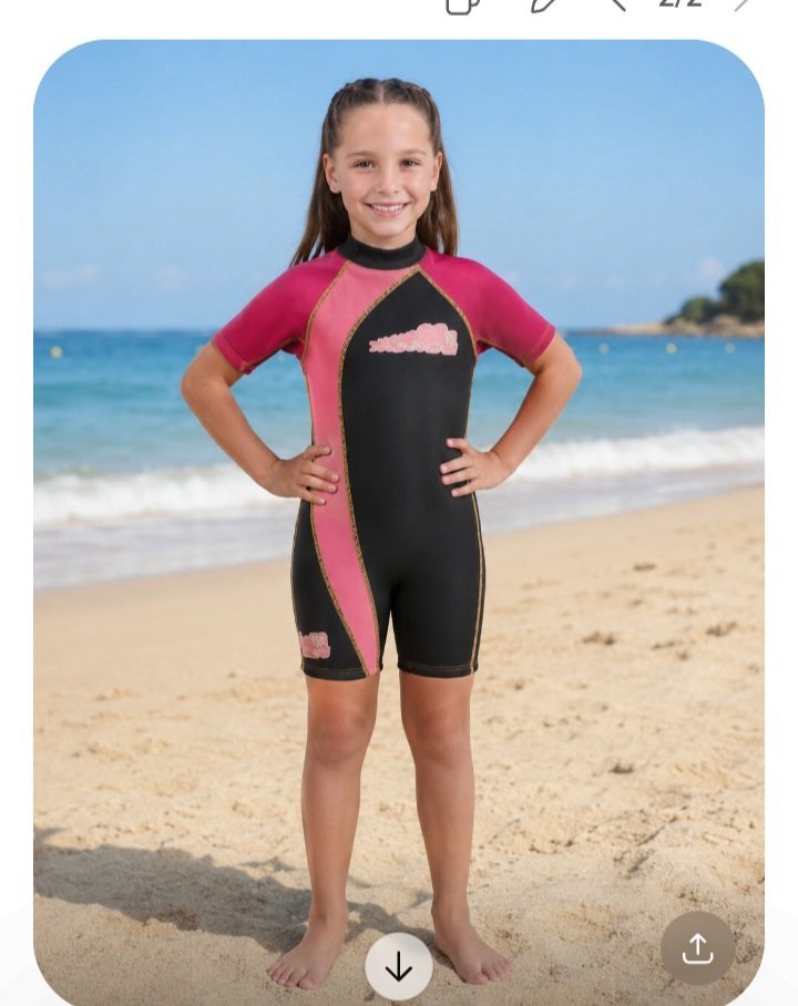 Maillot de bain DÉCATHLON taille 8 ans 