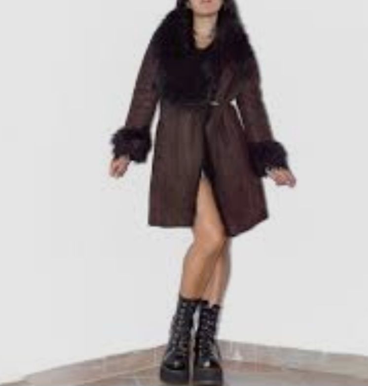 Manteau daim fausse fourrure marron chocolat 