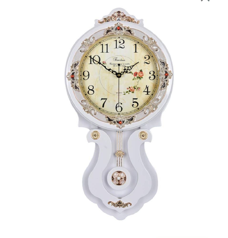 horloge murale en bois 