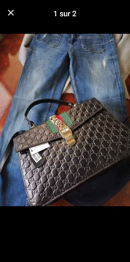 Cuir véritable jamais porté avec étiquette 