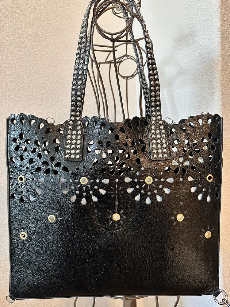 Sac à main en vinyl noir 