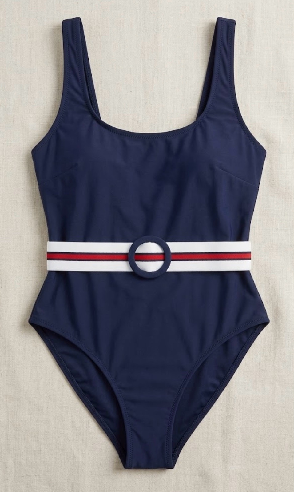 Maillot tommy le vrai mais 9asit ticket khatr kent thok feya ylabes S/M (le prix est négociable) en promo!