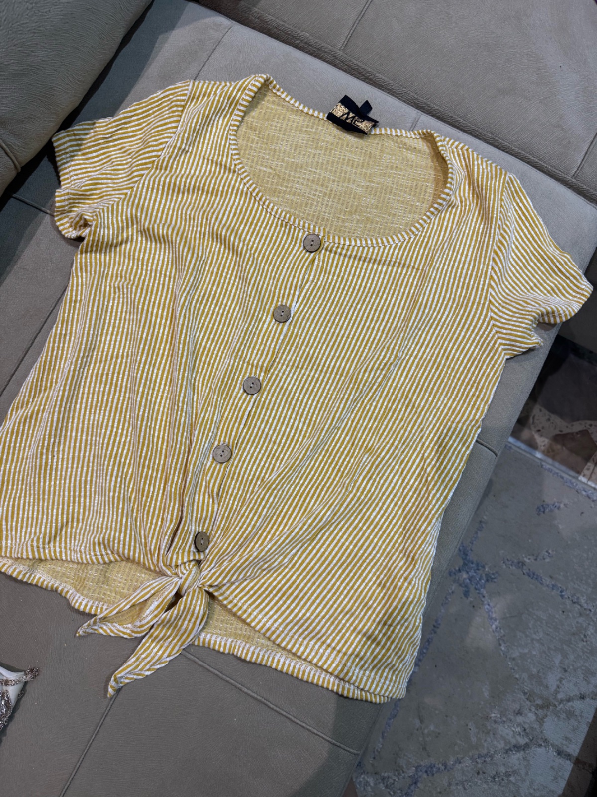 Pull jaune 