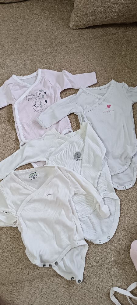 4 body manches longues pour bébé 