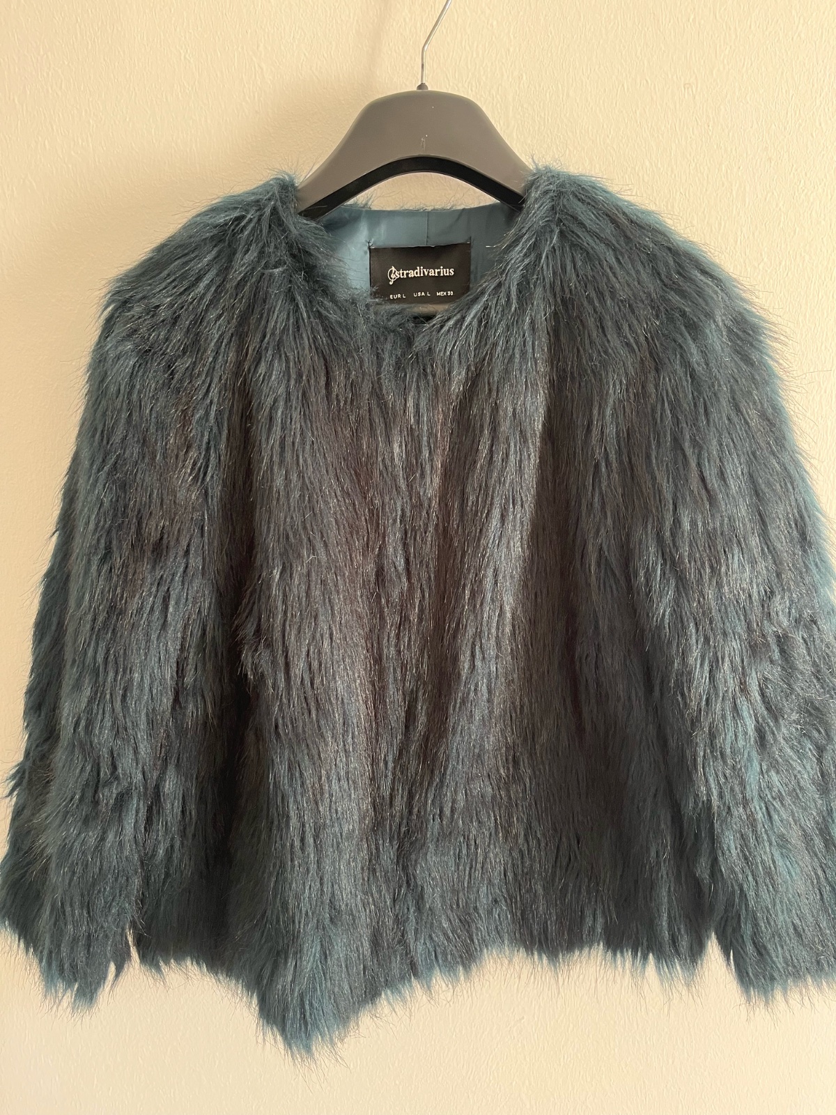 Veste fausse fourrure Stradivarius – Bleu Canard – Taille L