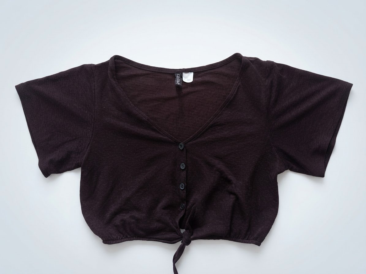 Demi top noir taille S/M 