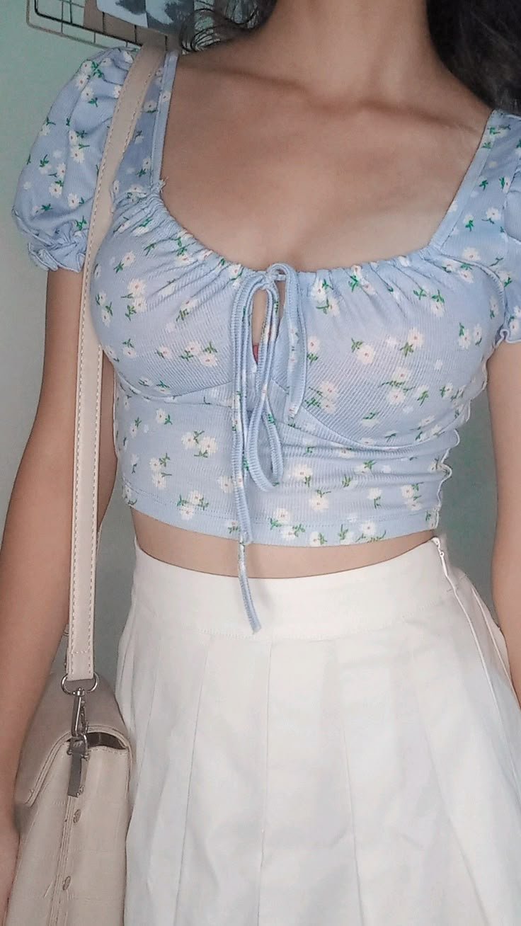 SHEIN blue ditsy floral crop top taille S 