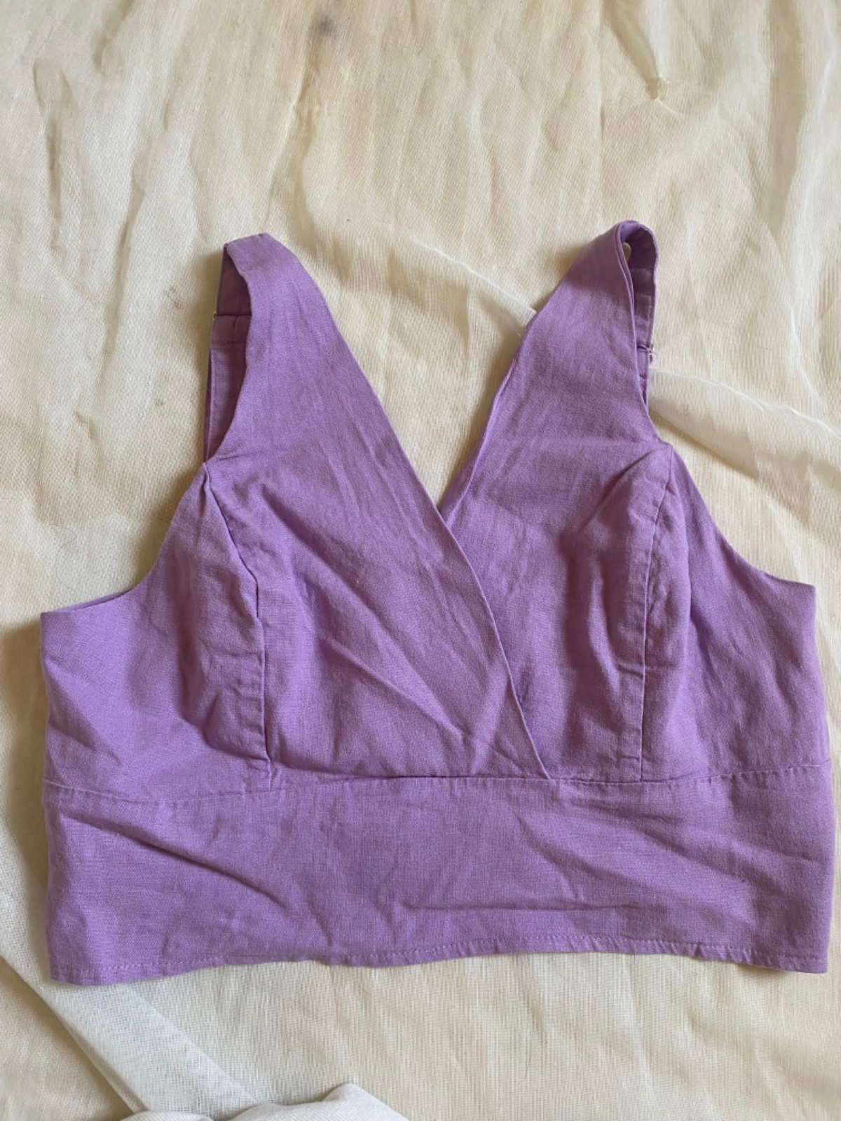 Ce crop top portefeuille en lin / lilas / pastel. Taille L petite XL 