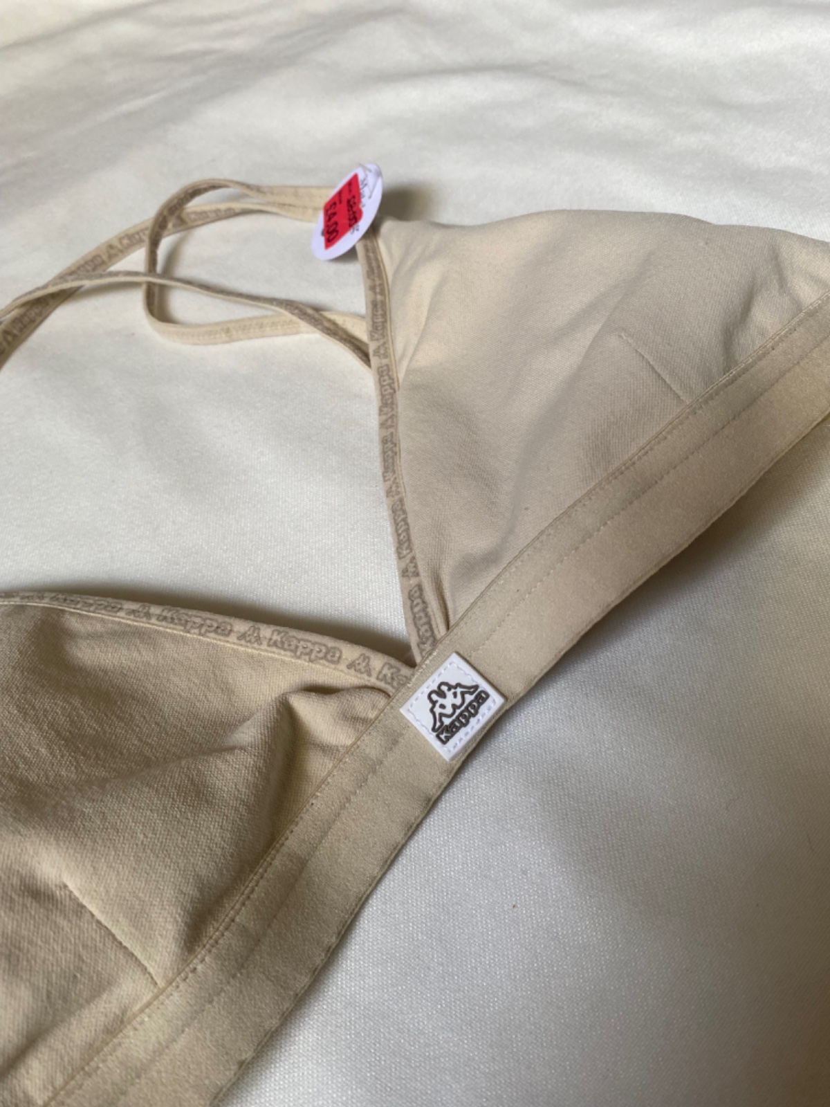 Brassiere 