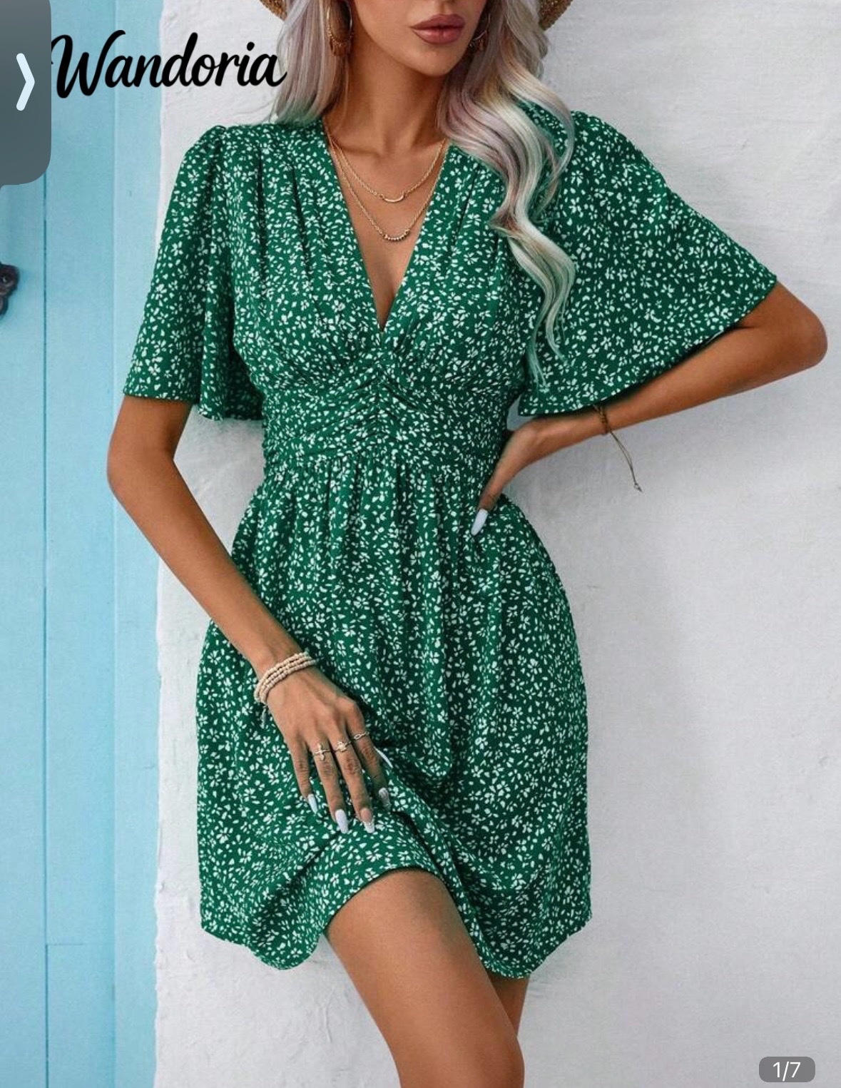 Robe verte fleurie 