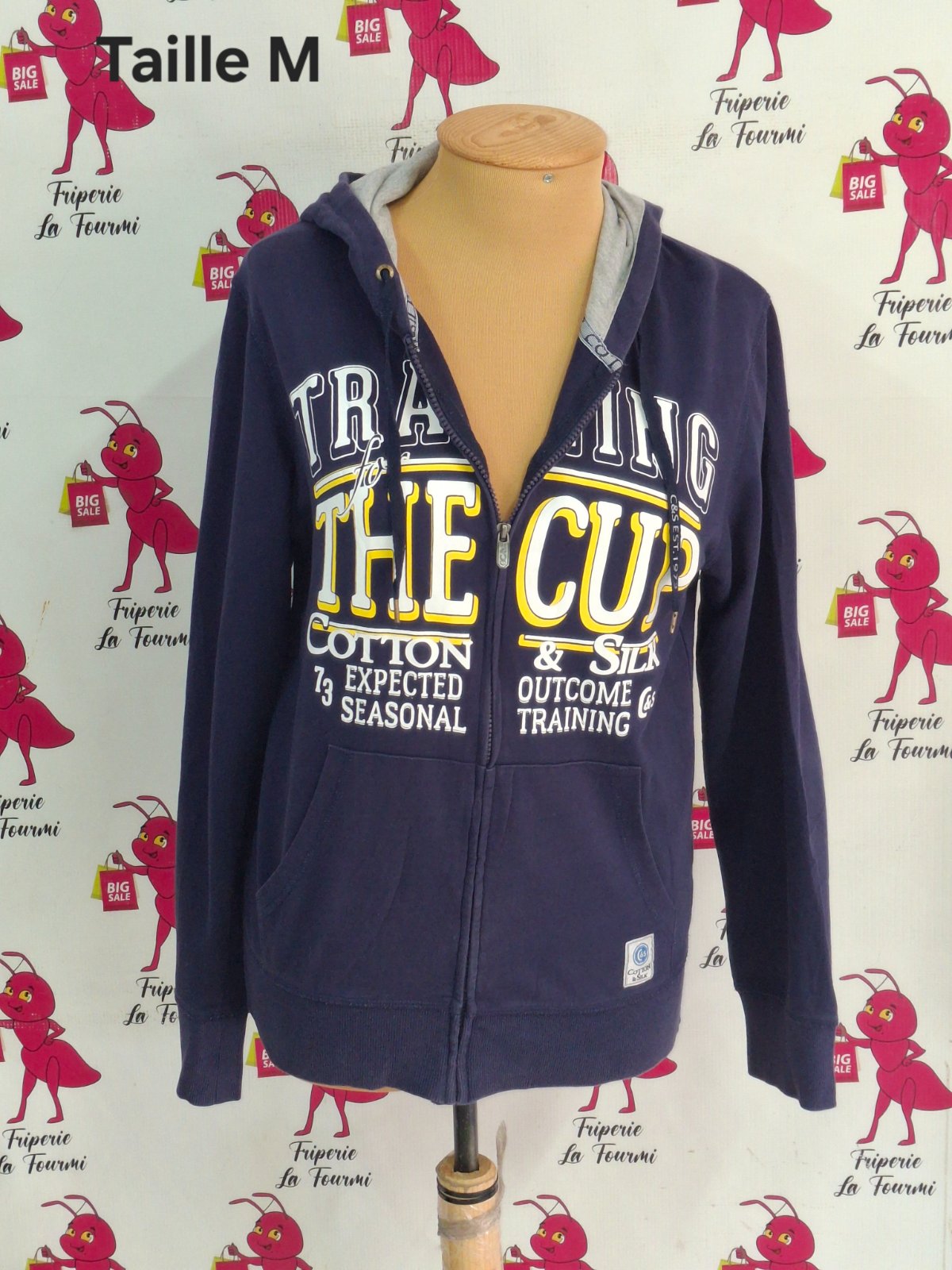 Sweatshirt