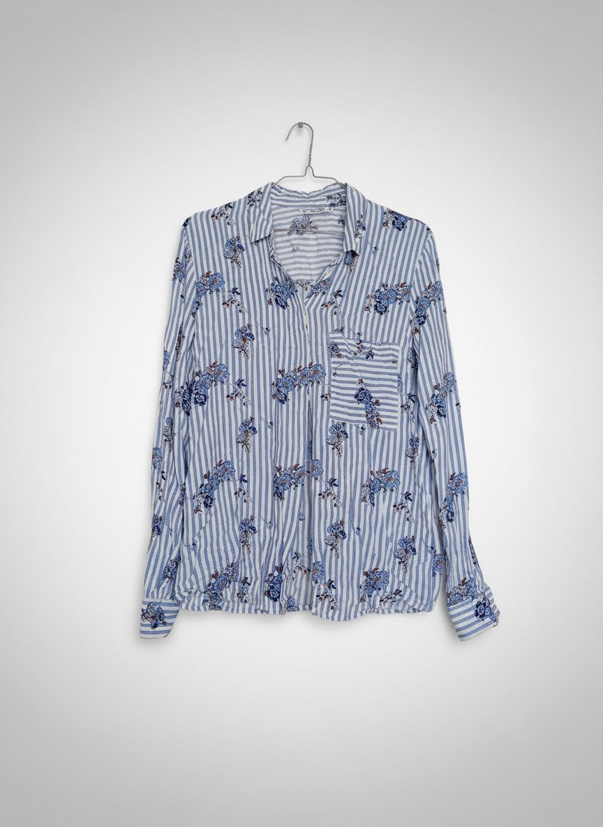 Une très belle chemise comme neuve 