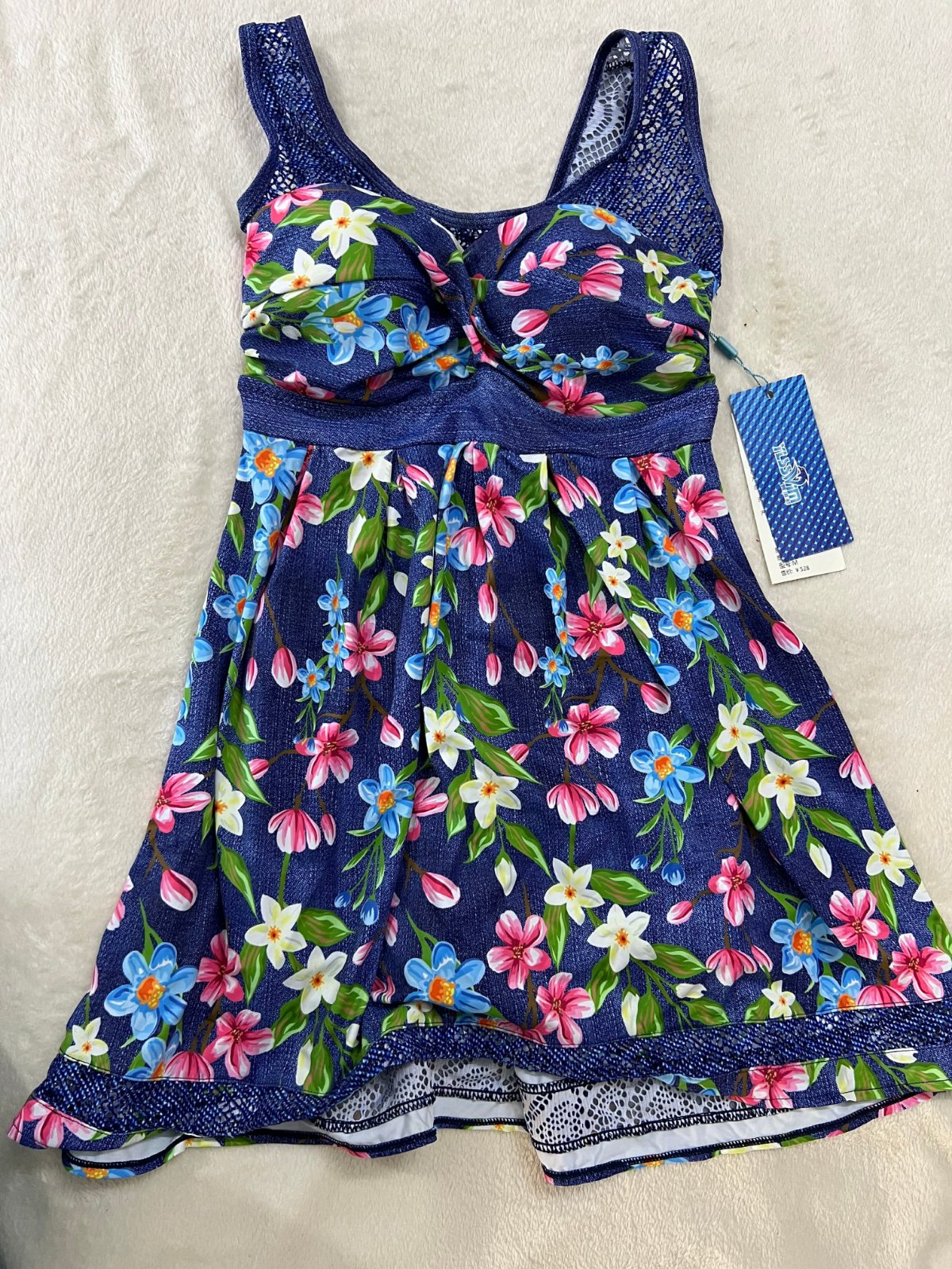 Une très belle robe maillot neuf importation taille 36 38 