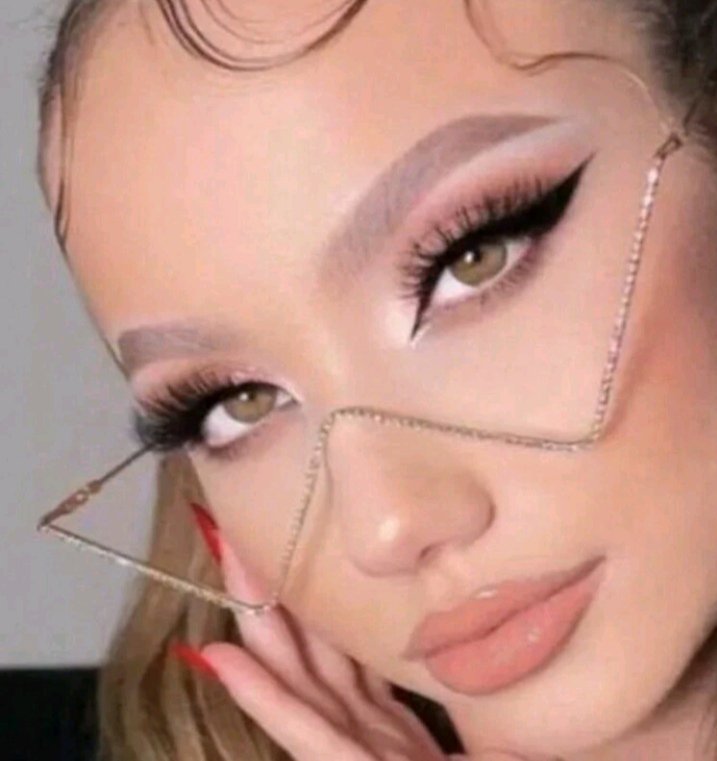 Accessoires lunettes avec strass très stylé 
