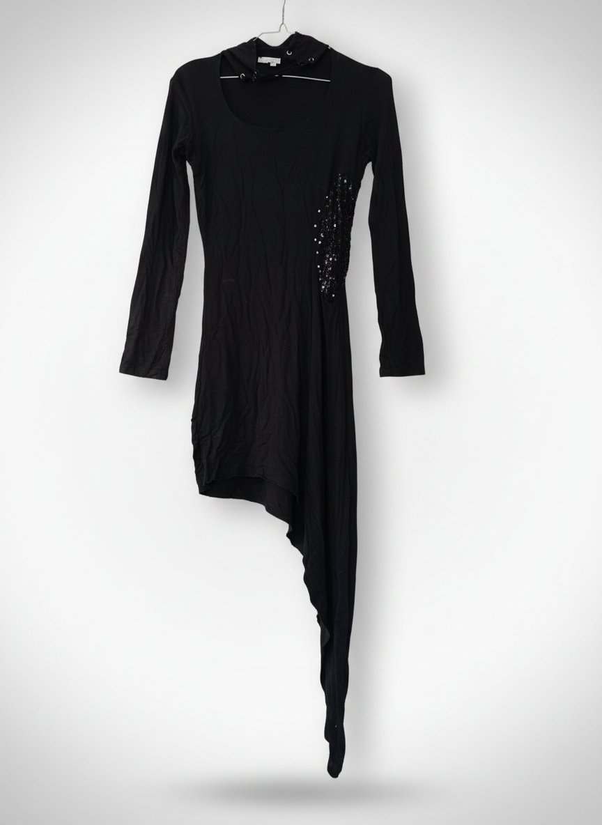 Une robe asymétrique en coton très stylé 