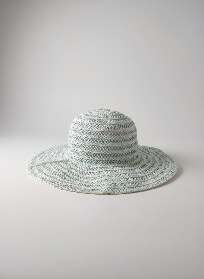 Un très beau chapeau comme neuf 