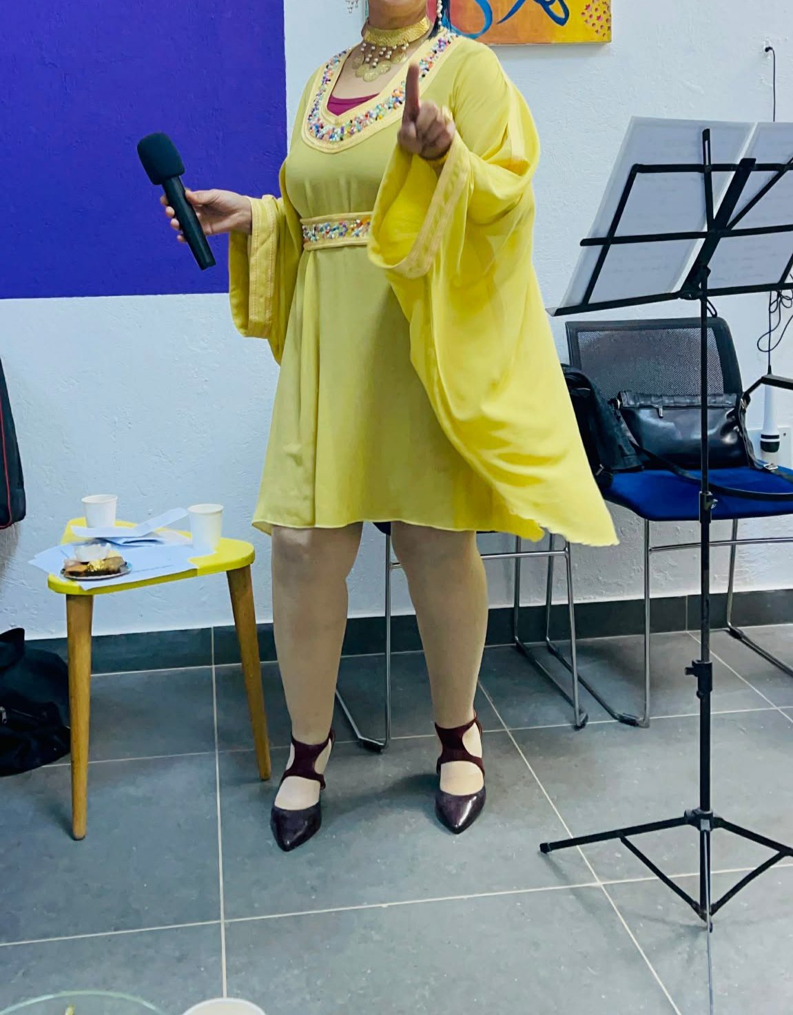Poncho artisanale traditionnelle brodé chic 