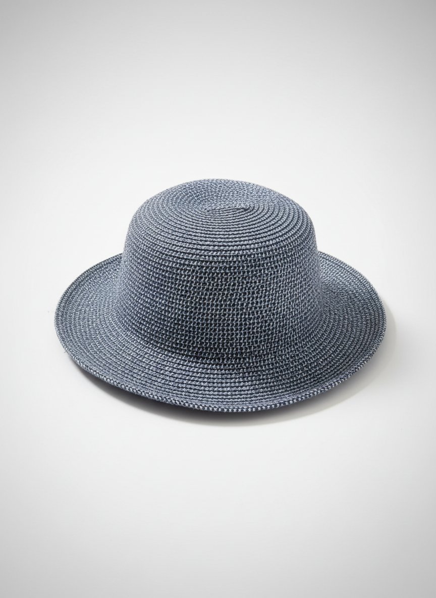 Un très beau chapeau très bon état 