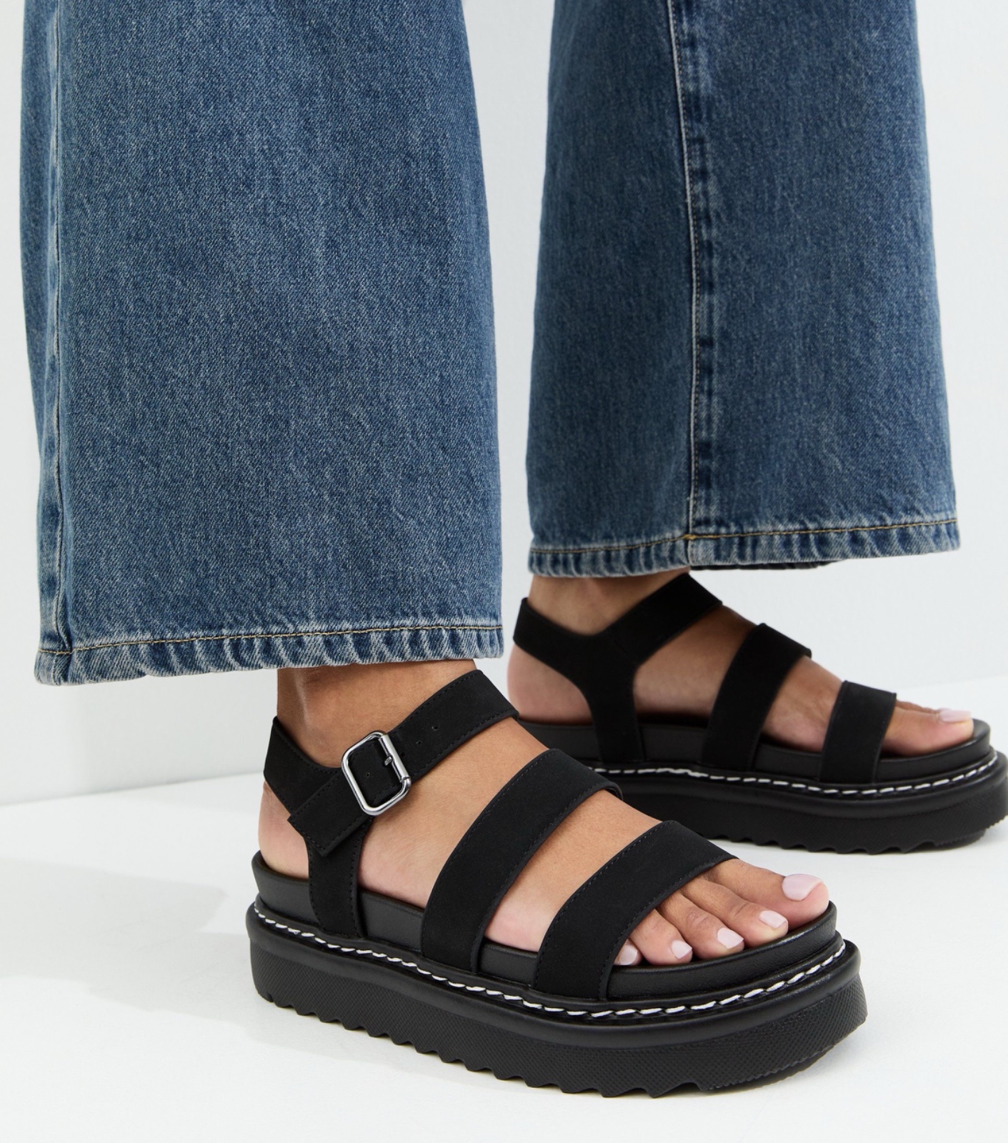 Sandales ardene pointure 39 jamais portées