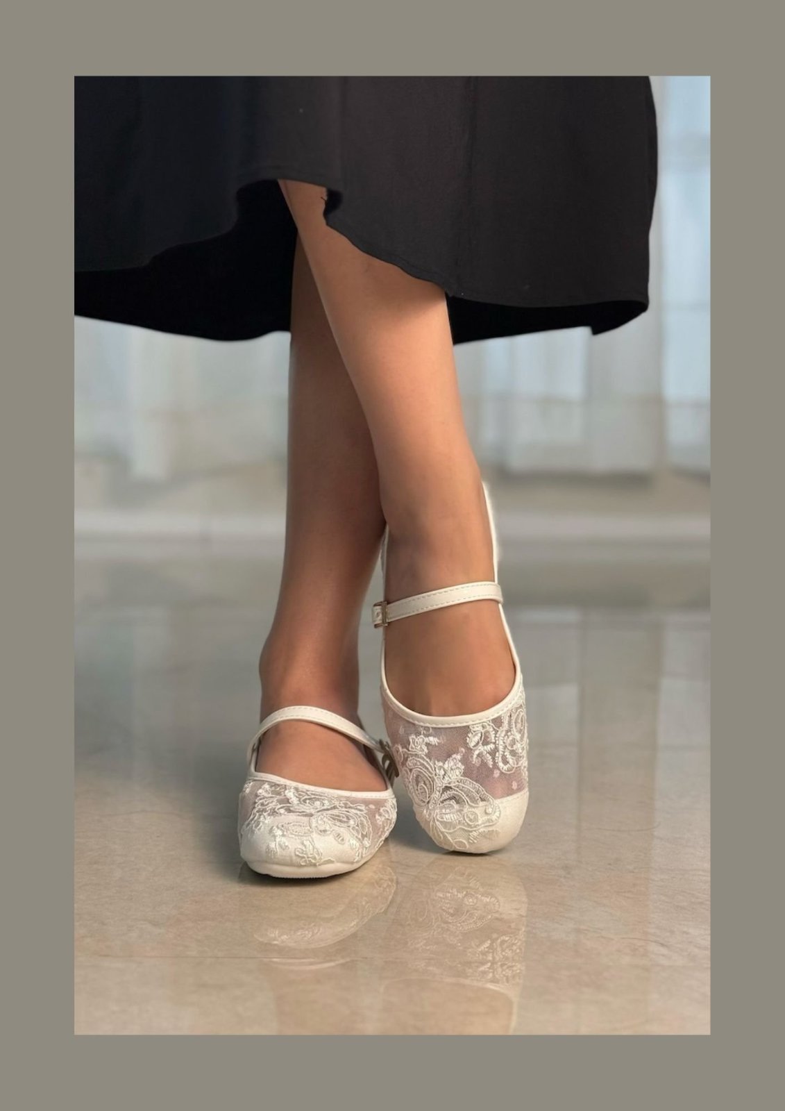 Titre : Ballerines Blanches en Dentelle – Mary Jane en dentelle Shein.