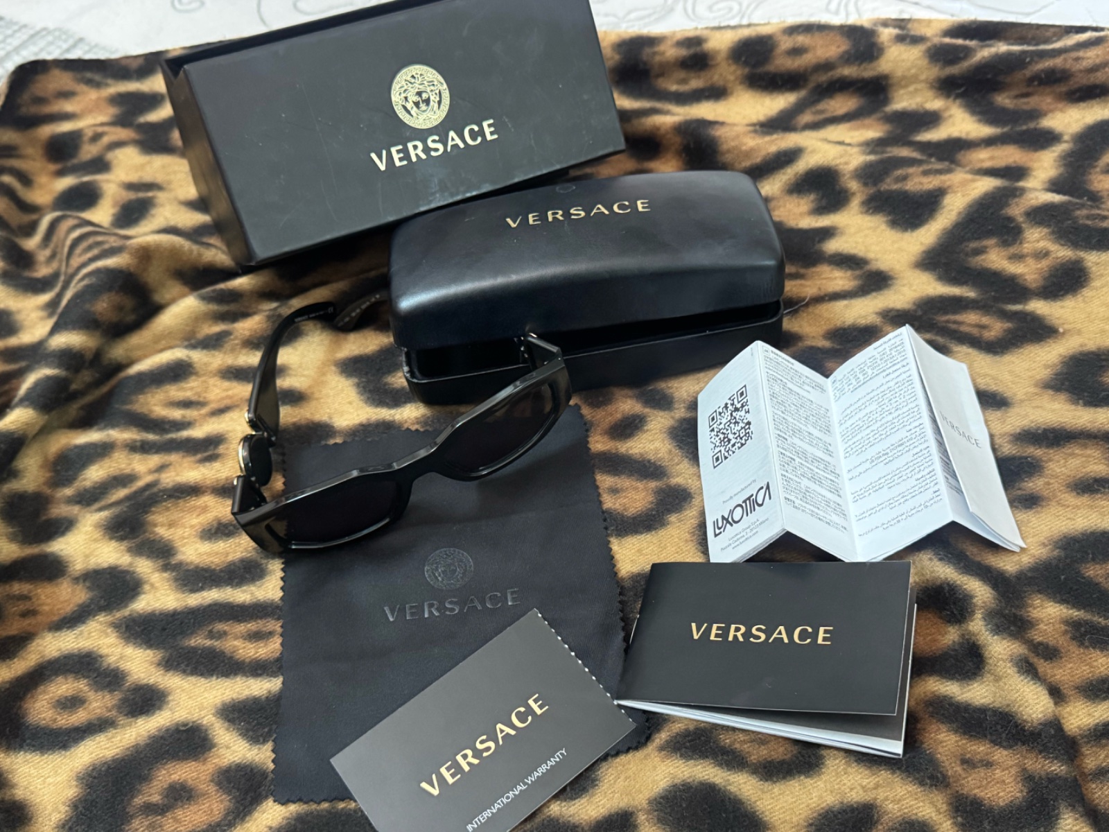 Lunettes de soleil Versace Originales