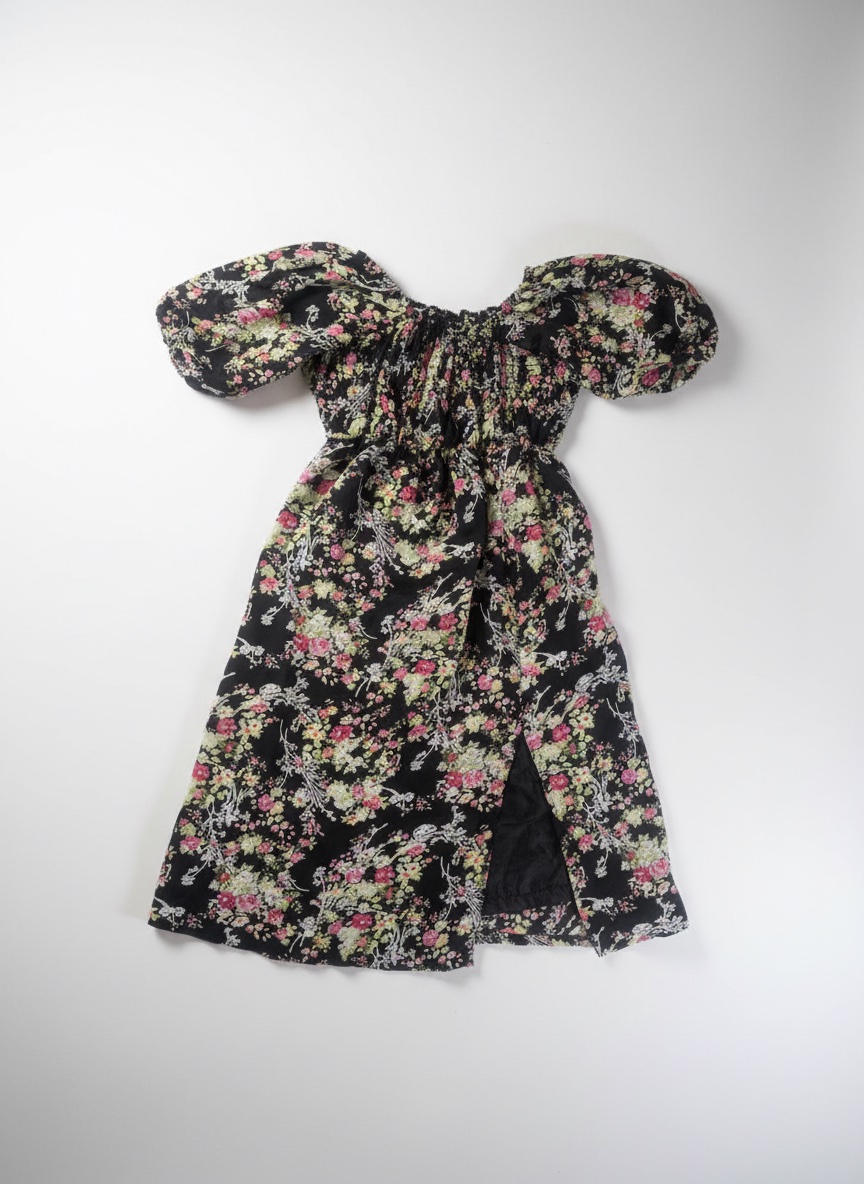 Robe midi fleurie à col Bardot et manches bouffante