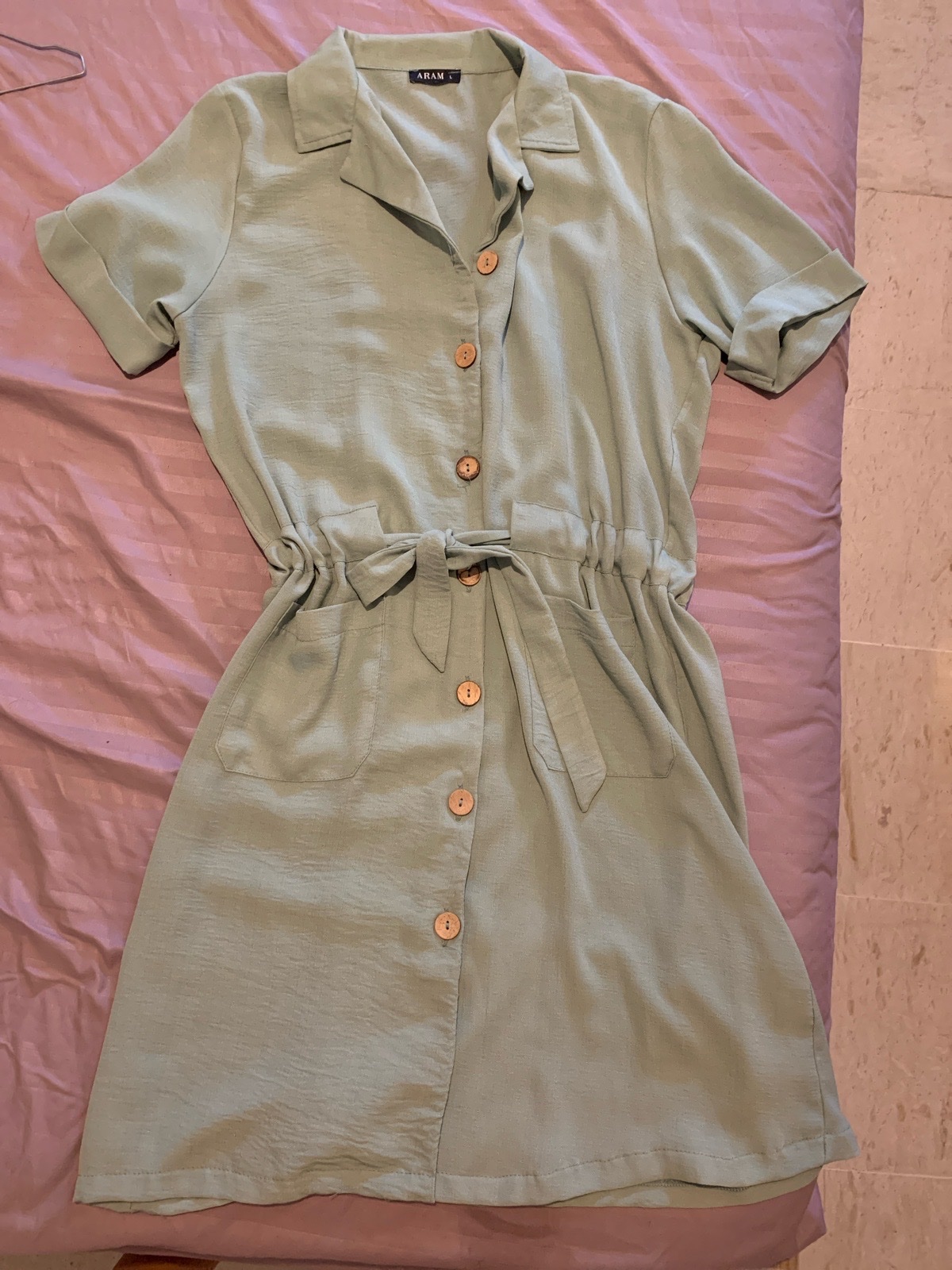 Robe estivale de couleur vert clair