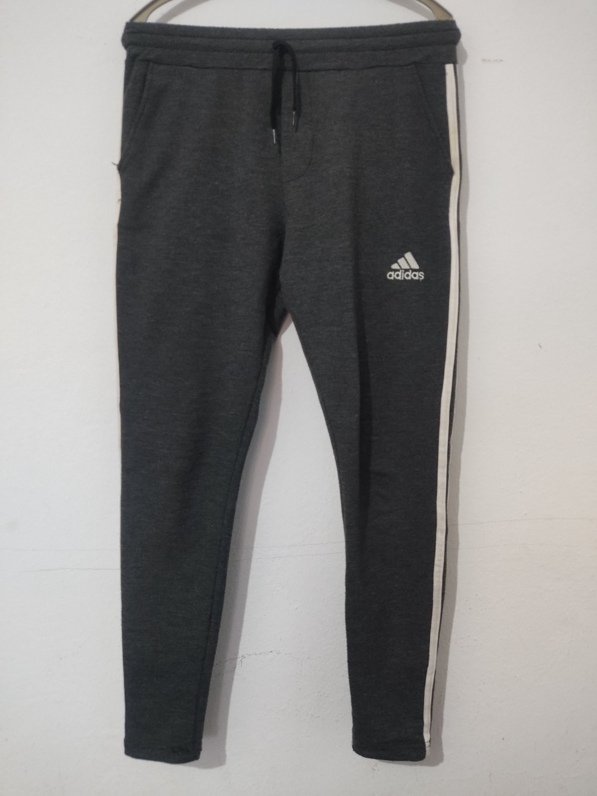 Pantalon jogging homme gris charbon 3 bandes  adidas 🔥🔥