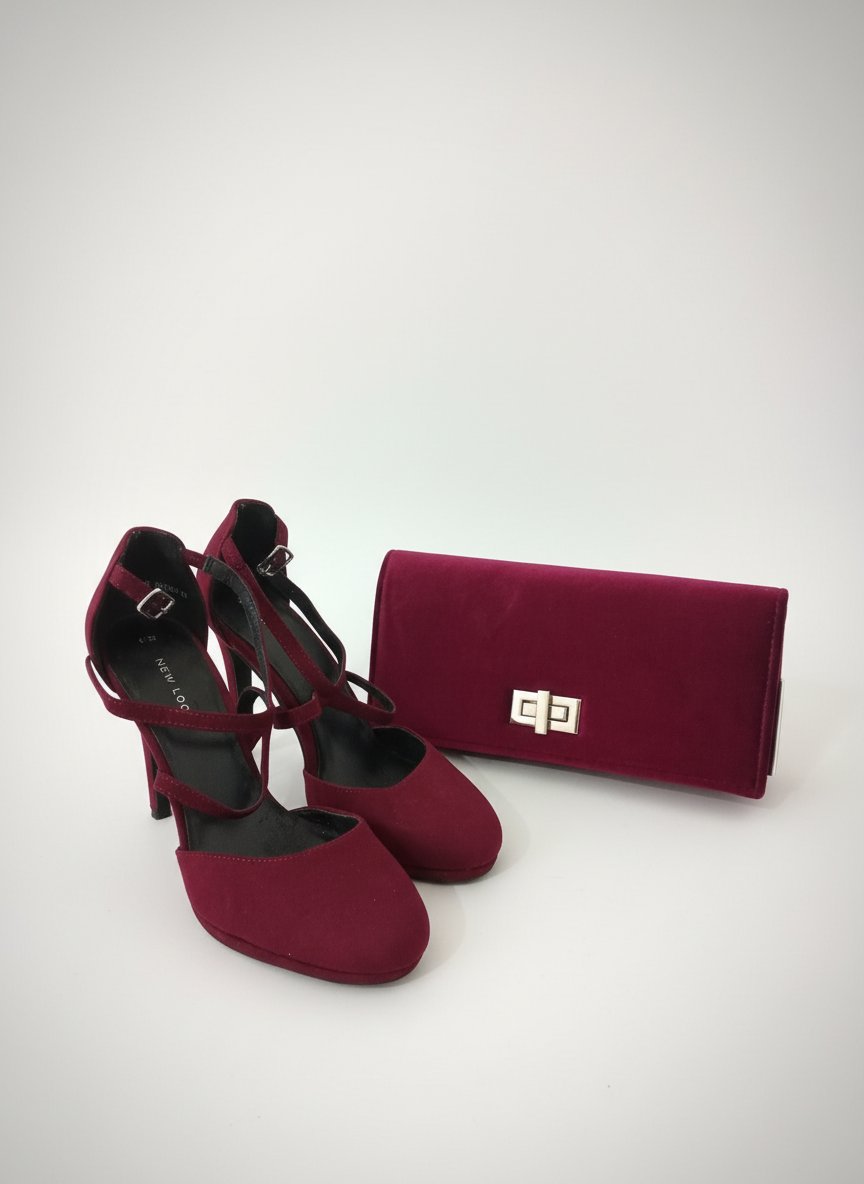  pochette de la marque New look 