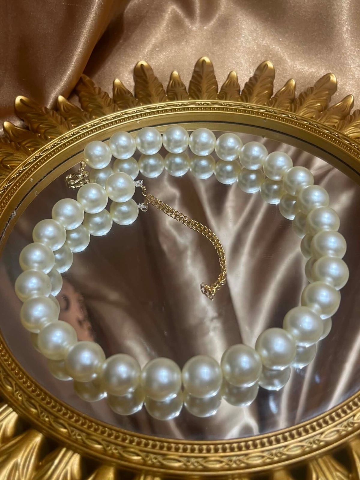 Collier de perles blanches handmade