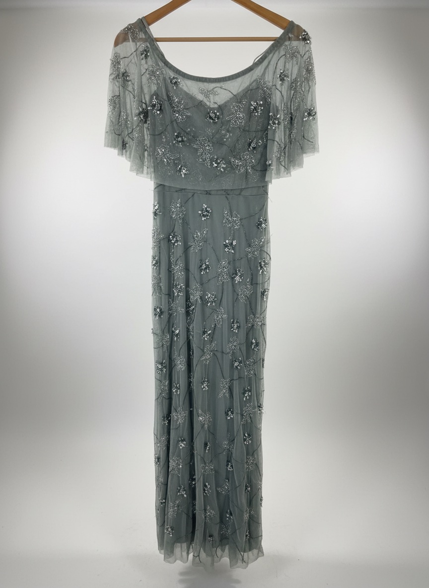 Robe en tulle bleue-gris pastel