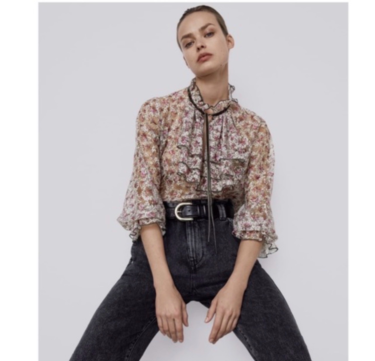 Chemise Zara à volants et imprimée floral