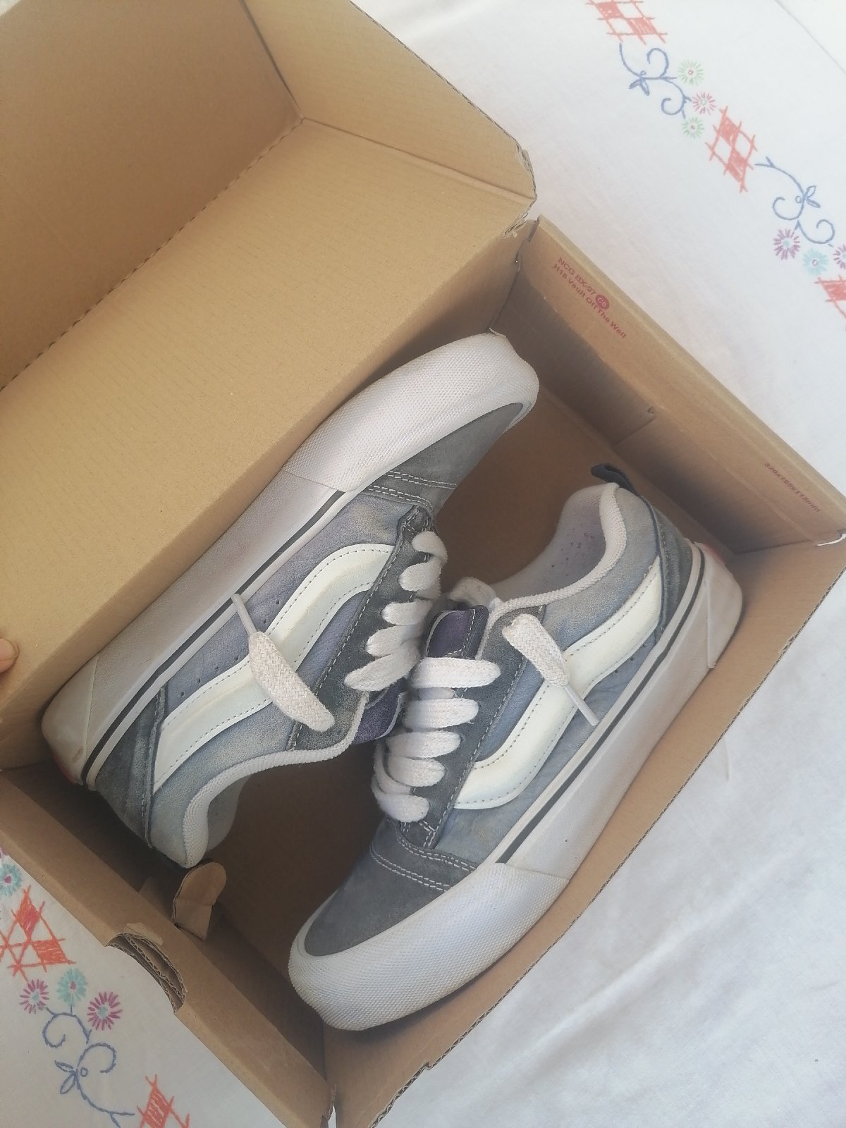 Vans 