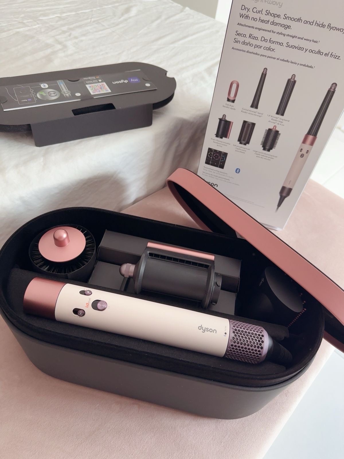 Dyson Airwrap i.d.™ multi-styler and dryer Straight+Wavy