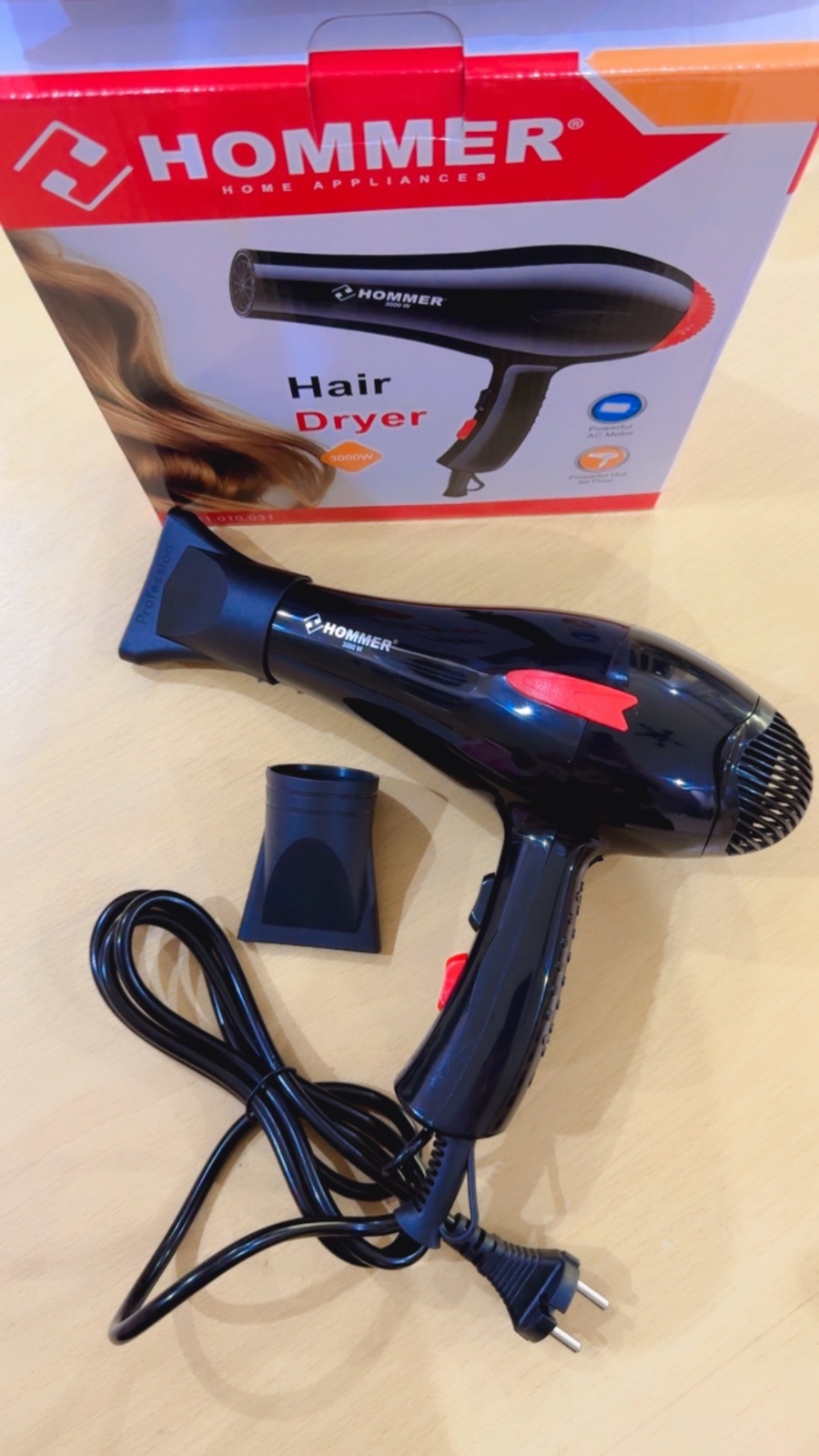 Seche cheveux neuf avec etiquette 3000W