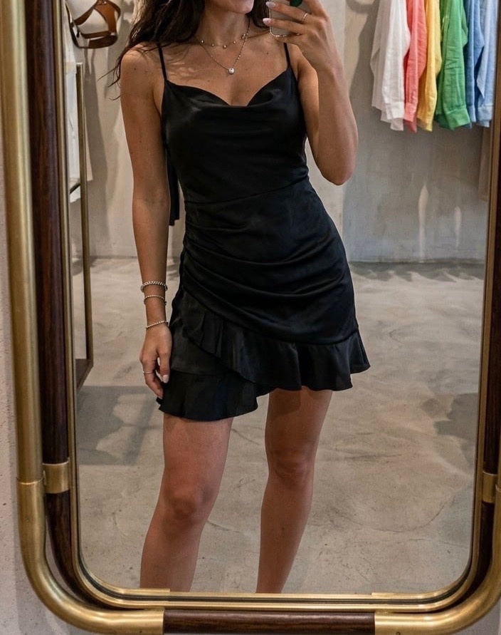 Robe satin 