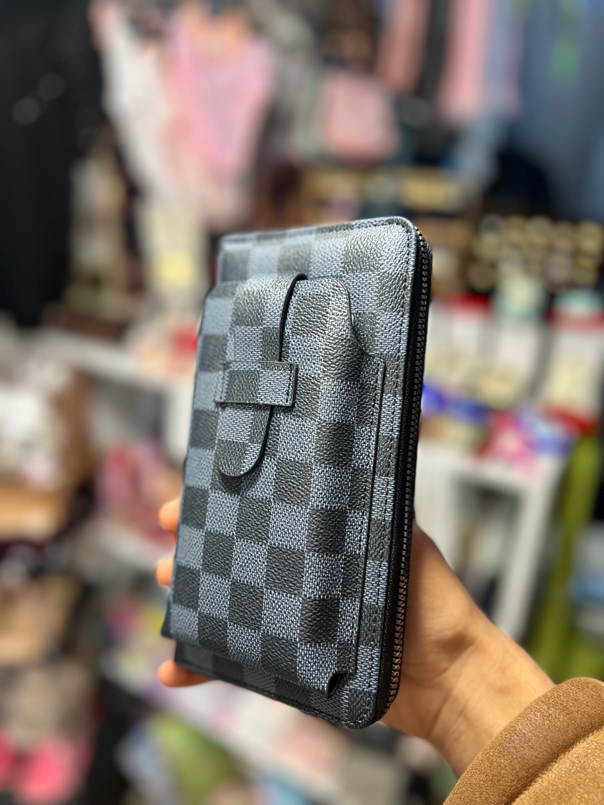 Trousse a main pour homme