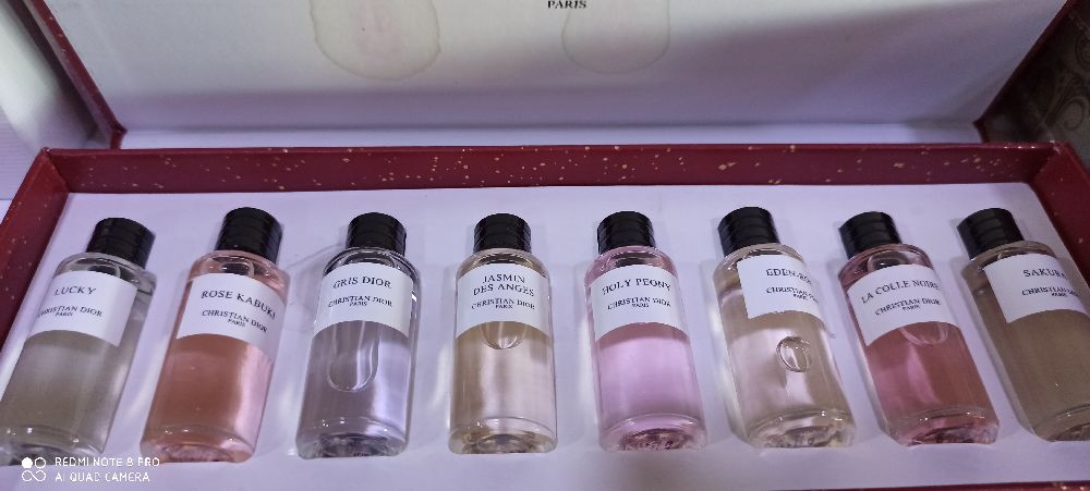 Coffret 8 miniatures Christian Dior paris 
