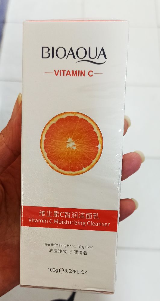 cleanser bioaqua vitamine c