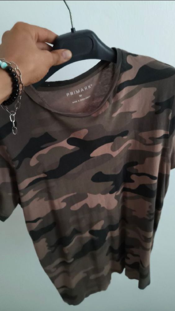 T-shirt Camo primark 