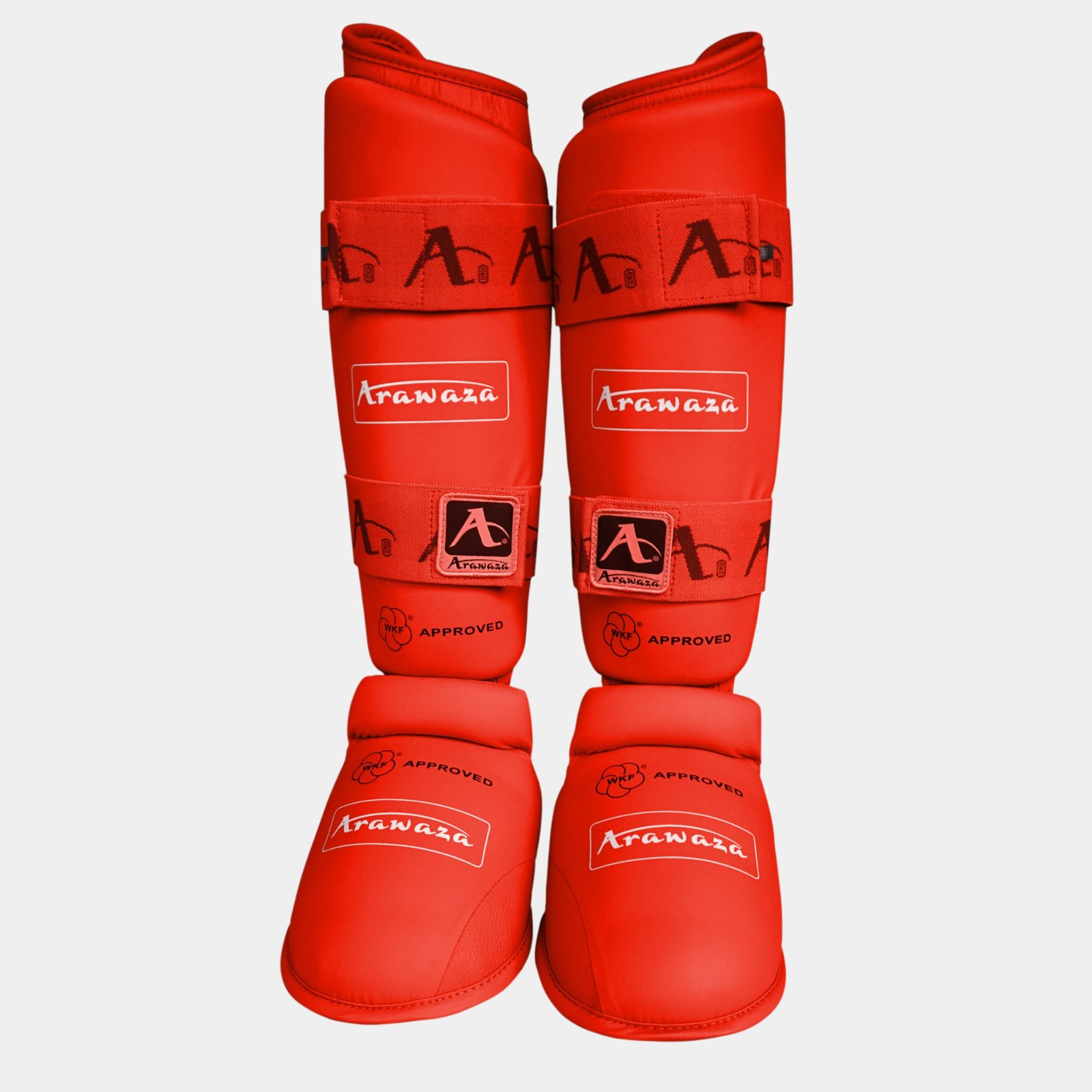 Un ensemble de protections de karaté de la marque Arawaza.  Tres bon état 