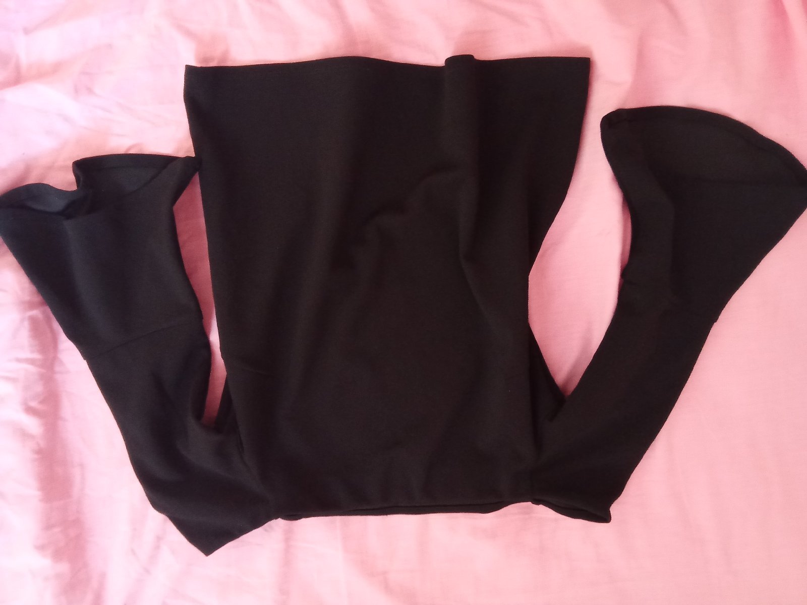 Pull noir