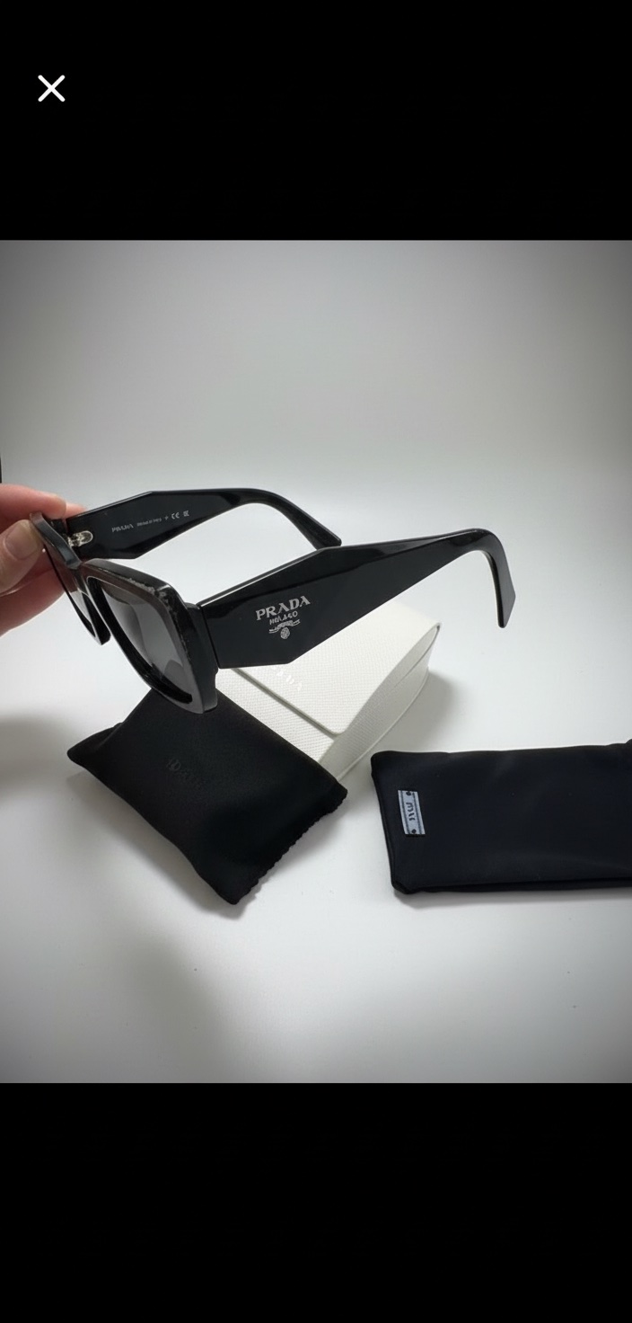 Lunettes prada