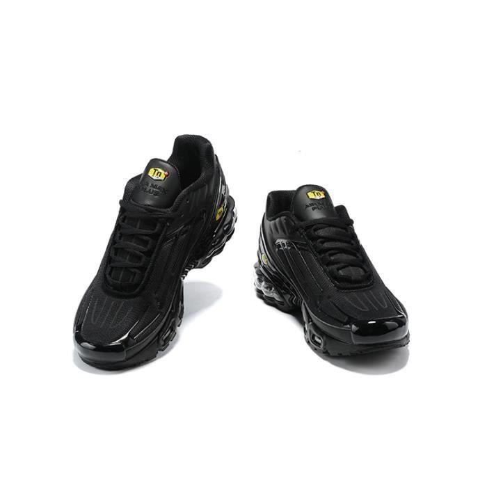 Baskets original Nike Tn