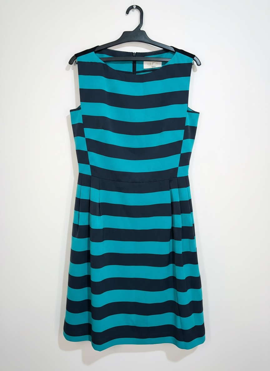 Robe en turquoise et belu marine
