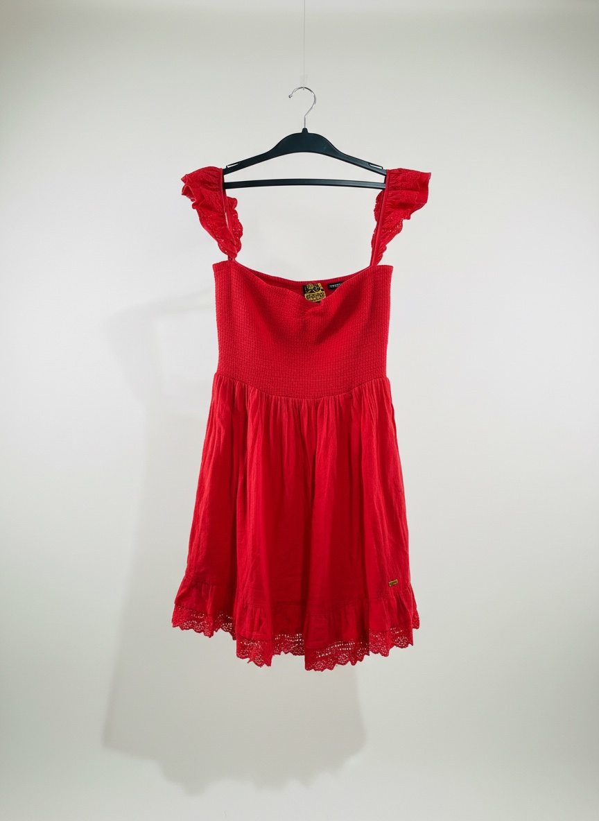 Petite robe rouge vif