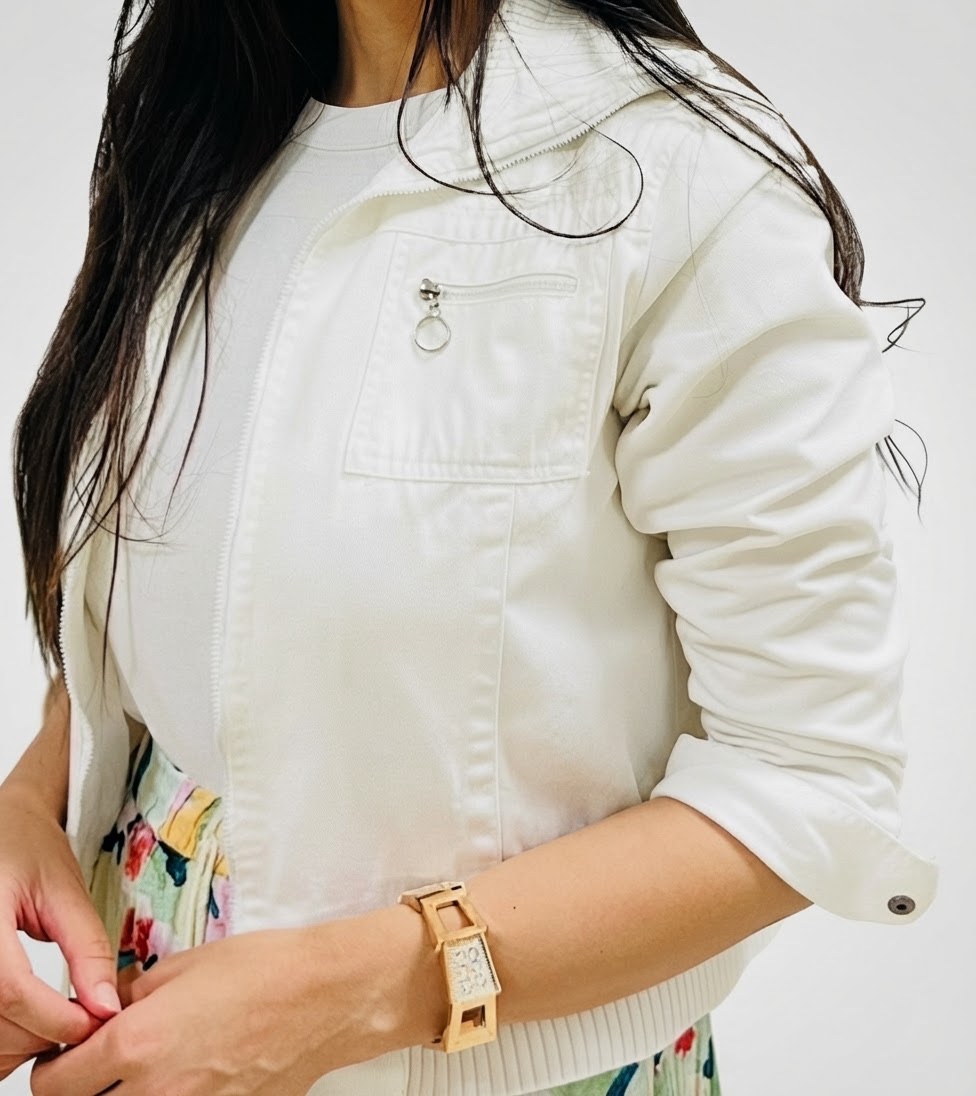 Veste blanche trois quarts (photo reel)